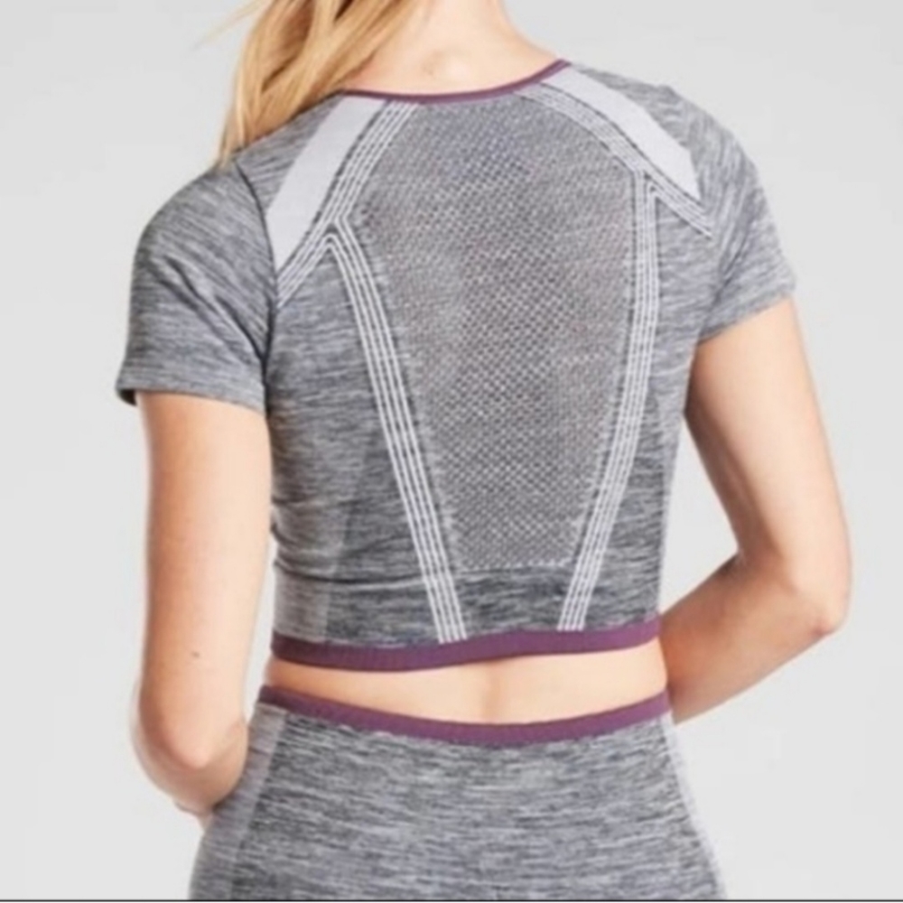 Athleta Impact Crop Top in Women's M - Picture 3 of 15